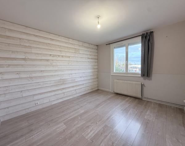 Maison 6 pièces d'environ 118 m² avec jardin et garage – Saint-Doulchard