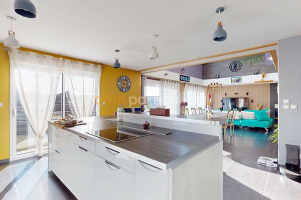 Vente Maison185 m² - 7 Pièces - MARIGNY LE LOZON (50570)