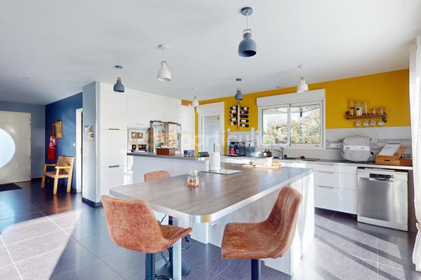 Vente Maison185 m² - 7 Pièces - MARIGNY LE LOZON (50570)