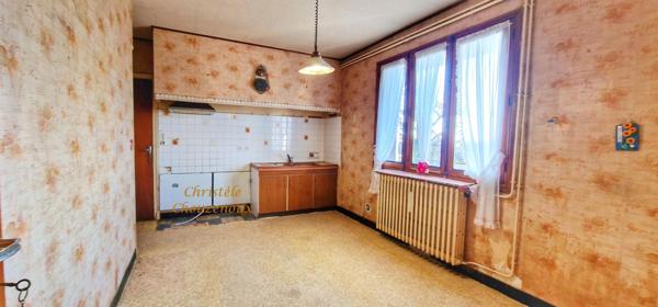 24120 Terrasson : Maison  de plain pieds  sur 4385m² de terrain