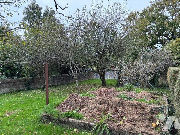 Maison a Vendre à LANGOLEN, en Finistère Sud (29), en EXCLUSIVITE, dans le Bourg, Maison Tradit...