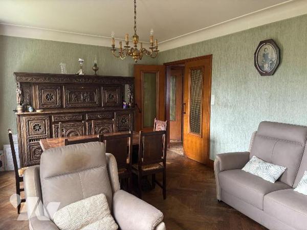 Maison a Vendre à LANGOLEN, en Finistère Sud (29), en EXCLUSIVITE, dans le Bourg, Maison Tradit...