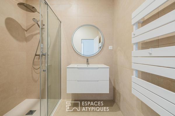 Rénovation de prestige sous verrière aux accents fifties