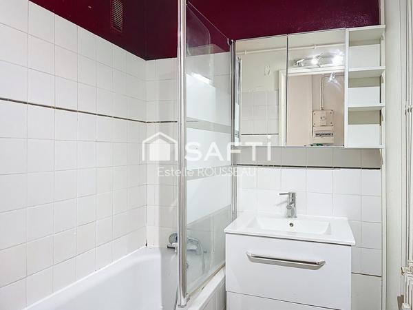 T2 avec balcon 2 m' commerces et 14 m' à pied RER