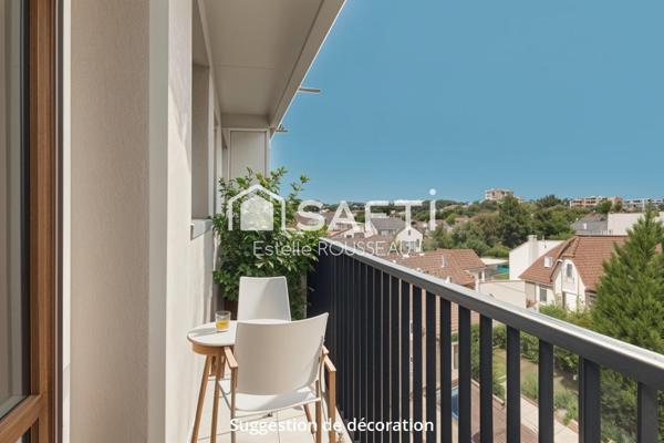 T2 avec balcon 2 m' commerces et 14 m' à pied RER