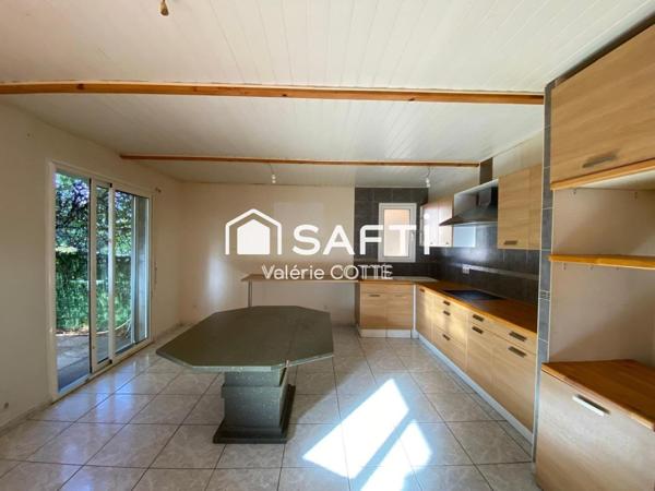 Bien Atypique A Fort Potentiel