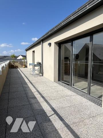 Appartement T5 dernier étage - centre ville de SAING GILLES