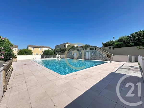 Appartement F3 à vendre  3 pièces - 47,01 m 2   UZES  - 30