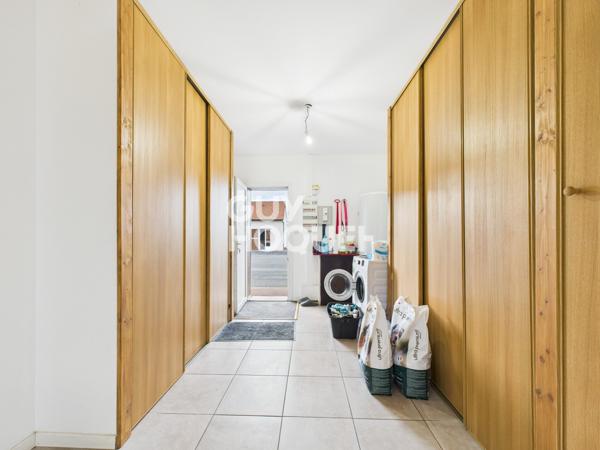 Maison plain-pied 1 hectare avec dépendances