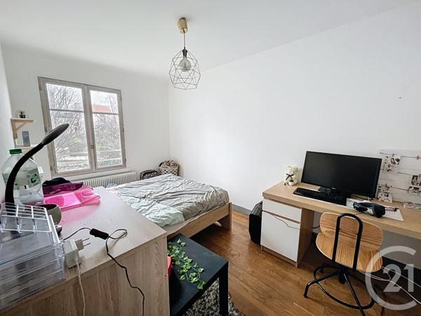 Maison à vendre  6 pièces - 97,60 m2 RIOM - 63