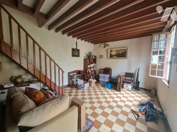 Beaucamps-le-Vieux  : Maison à usage d'habitation de type longère composée au rez-de-chaussée d...