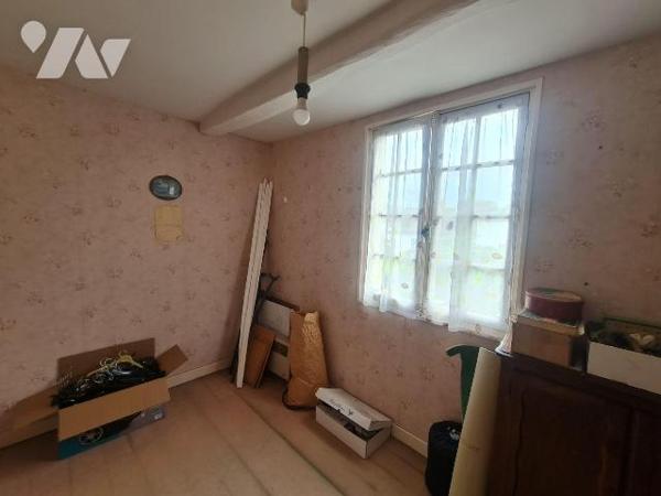 Beaucamps-le-Vieux  : Maison à usage d'habitation de type longère composée au rez-de-chaussée d...