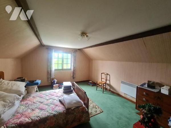 Beaucamps-le-Vieux  : Maison à usage d'habitation de type longère composée au rez-de-chaussée d...