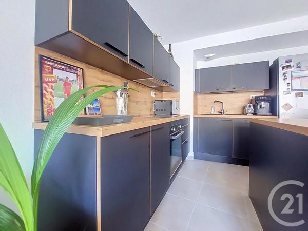 Appartement T3 à vendre  3 pièces - 73,20 m 2   MAUGUIO CARNON  - 34
