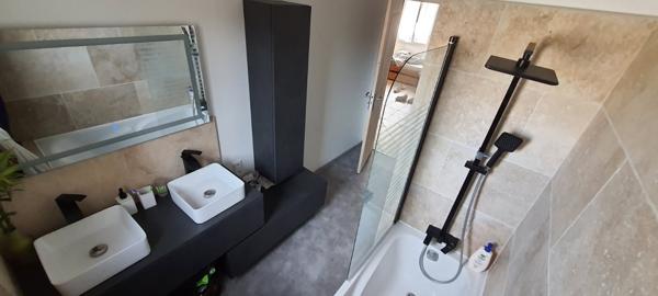 Cadolive (13950) maison Familiale avec garage terrasse et piscine