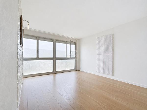 CHATOU. Appartement 2 pièce(s) 57 m² 440 000 € **  - Référence  V30010381
