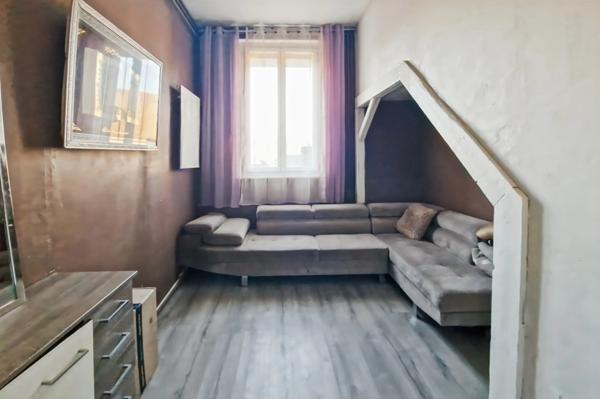 MAISON FAMILIALE HYPERCENTRE MERU