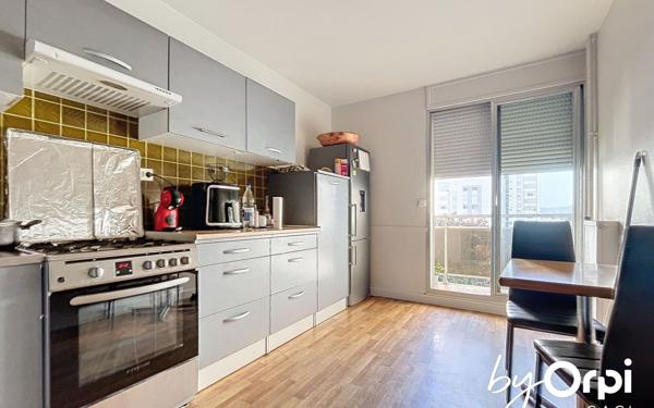 Appartement à vendre    3 pièces • 77 m2 Clermont-Ferrand
