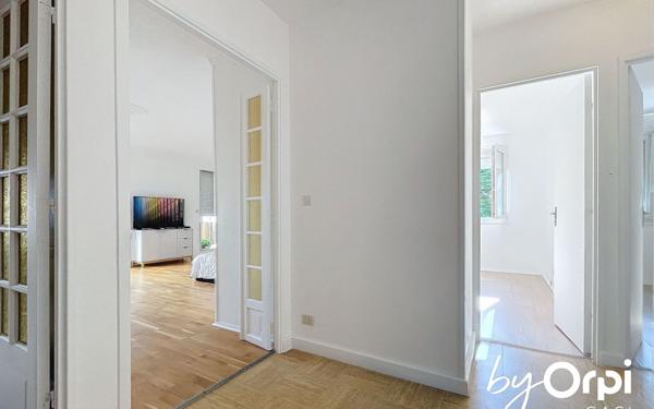 Appartement à vendre    3 pièces • 77 m2 Clermont-Ferrand