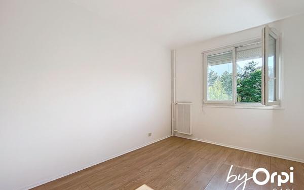 Appartement à vendre    3 pièces • 77 m2 Clermont-Ferrand
