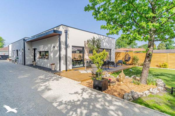 Maison à vendre 799 000 € Pessac 5 p 172 m² DPE A