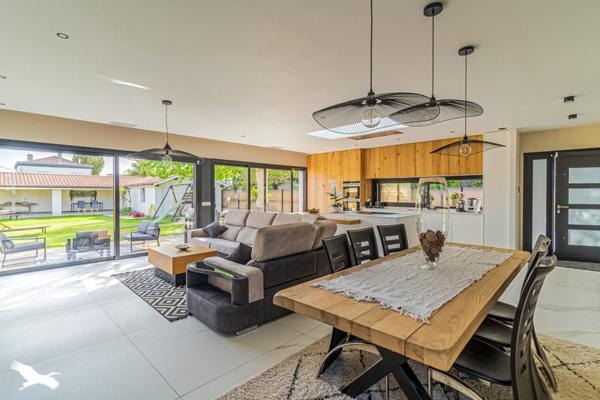 Maison à vendre 799 000 € Pessac 5 p 172 m² DPE A