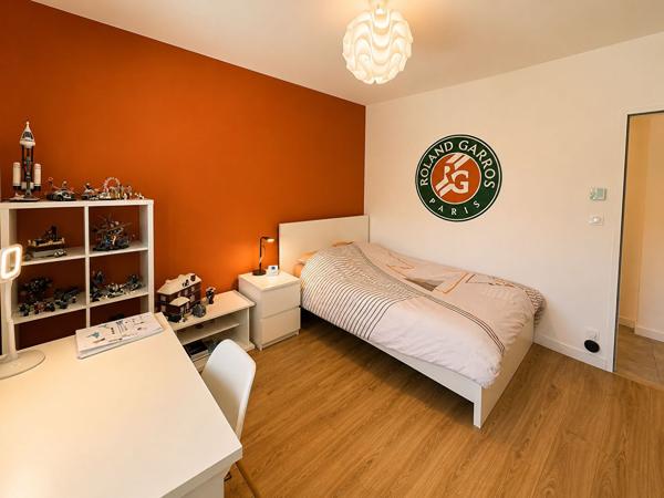 COLOMIERS CABIROL Villa d'architecte T8 255m² avec piscine et garage