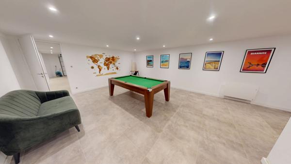 COLOMIERS CABIROL Villa d'architecte T8 255m² avec piscine et garage