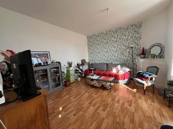 Immeuble à vendre |  Bidache |  600 m²