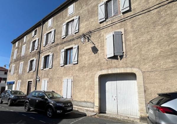 Immeuble à vendre |  Bidache |  600 m²