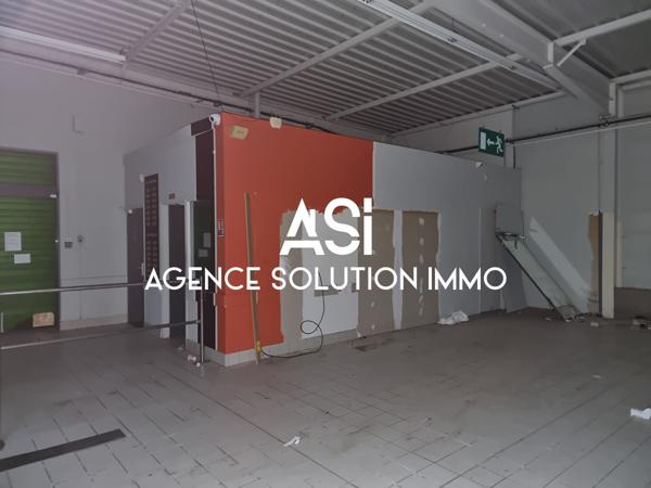 Local commercial Villaines La Juhel 1104 m2