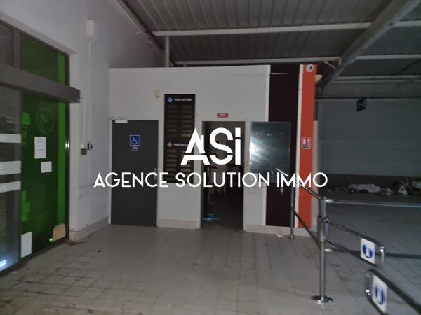Local commercial Villaines La Juhel 1104 m2