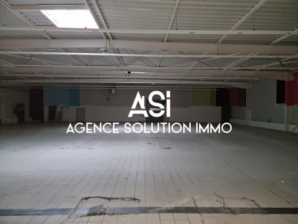 Local commercial Villaines La Juhel 1104 m2