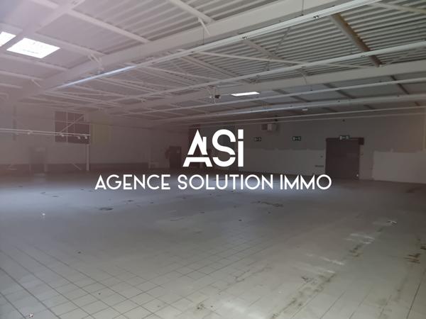 Local commercial Villaines La Juhel 1104 m2
