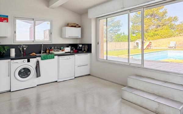 Appartement à vendre    5 pièces • 130 m2 Les Pennes-Mirabeau