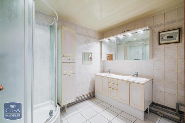 Appartement à vendre 4 pièces 93.64m²