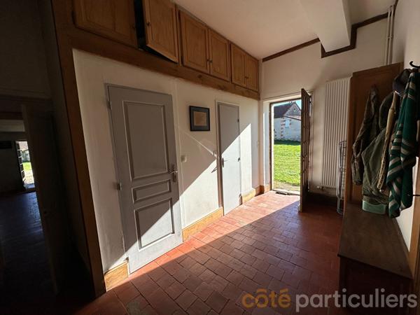 Vente Maison240 m² - 10 Pièces - NOZIERES (18200)