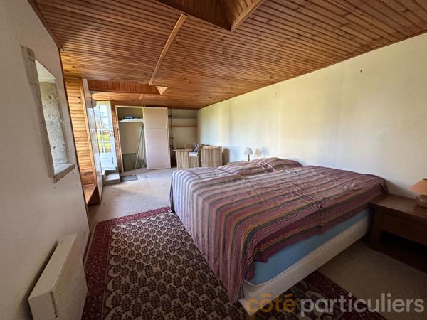 Vente Maison240 m² - 10 Pièces - NOZIERES (18200)