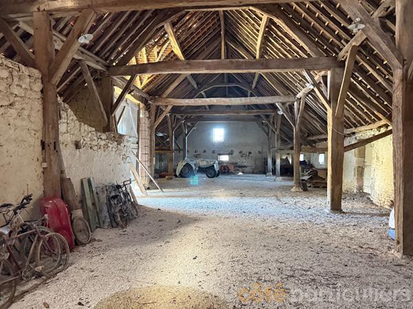 Vente Maison240 m² - 10 Pièces - NOZIERES (18200)