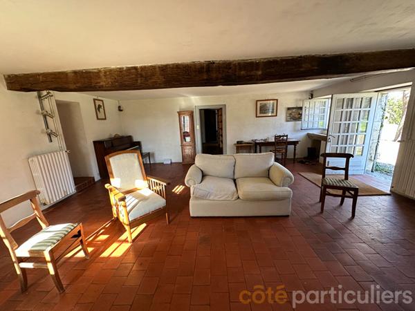 Vente Maison240 m² - 10 Pièces - NOZIERES (18200)