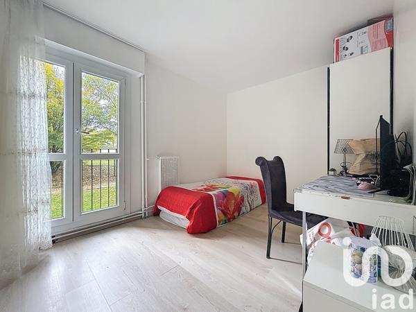Appartement à vendre 3 pièces 64 m² Les Mureaux