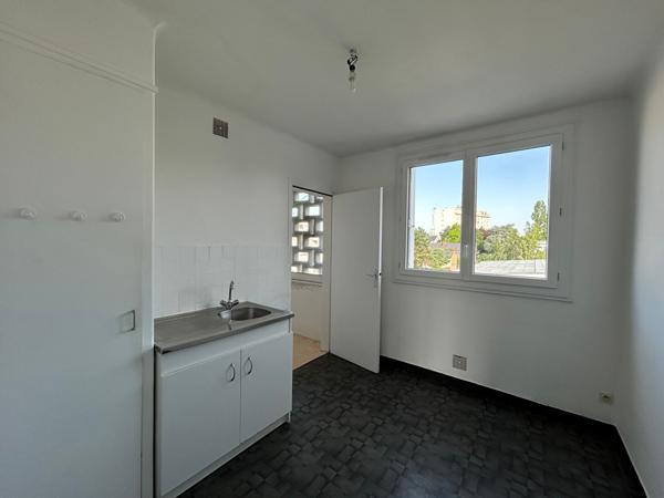 PROCHE DOULON T3 ,  
Nantes 44000