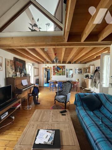 Maison de ville sur la Halage
