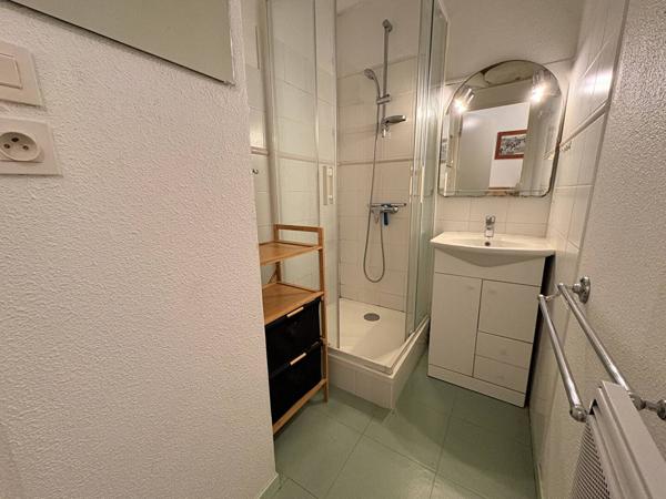 APPARTEMENT à VAUX SUR MER