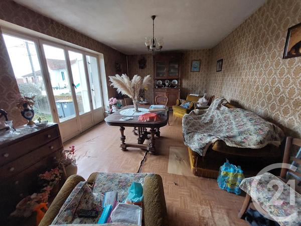 Maison à vendre  3 pièces - 70 m 2   ESTIVAREILLES  - 03