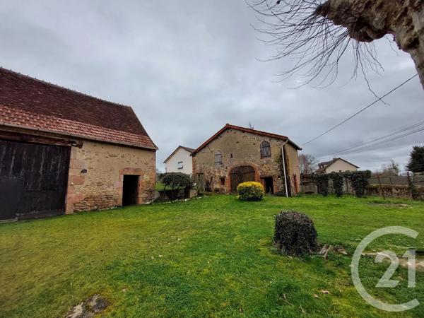 Maison à vendre  3 pièces - 70 m 2   ESTIVAREILLES  - 03