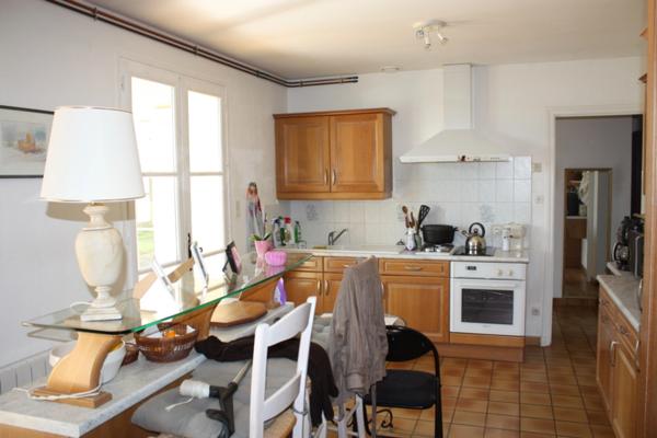 Maison à vendre 7 pièces proche de CUISERY (71) Maison au calme 200m2 - 5 chambres sur 3064m2 de terrain clos à 268 000 €