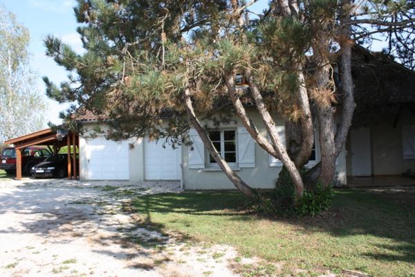 Maison à vendre 7 pièces proche de CUISERY (71) Maison au calme 200m2 - 5 chambres sur 3064m2 de terrain clos à 268 000 €