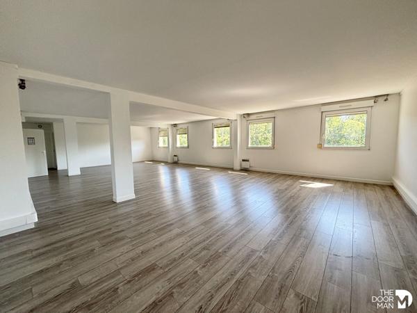 Bureau - À louer - 125 m² - RAMBOUILLET | The Door Man