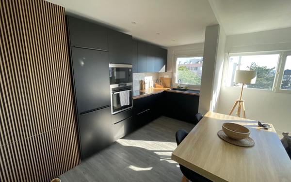 Appartement à vendre    3 pièces • 70,38 m2 Royan